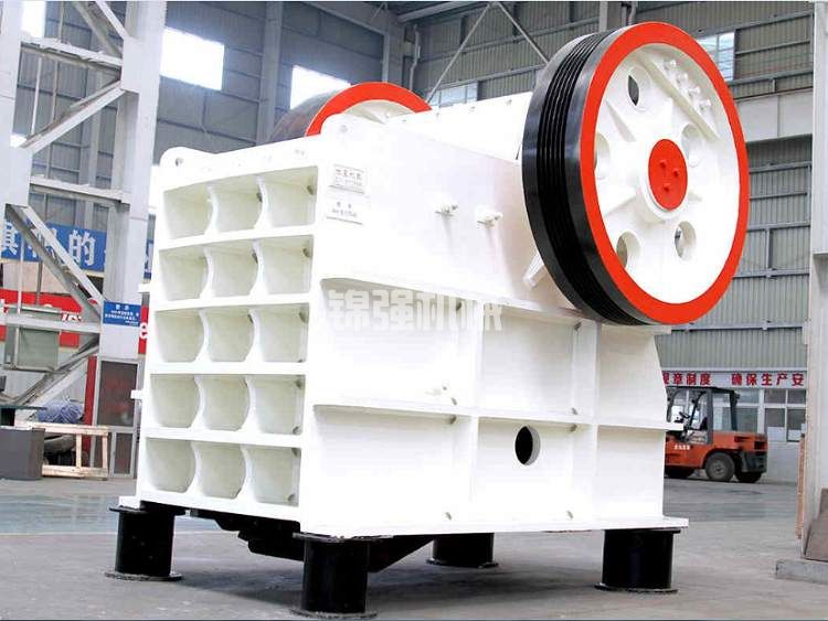 大型石料制砂設(shè)備生產(chǎn)線配置方案和報(bào)價(jià)(圖1) 大型石料制砂設(shè)備生產(chǎn)線配置方案和報(bào)價(jià)(圖1)